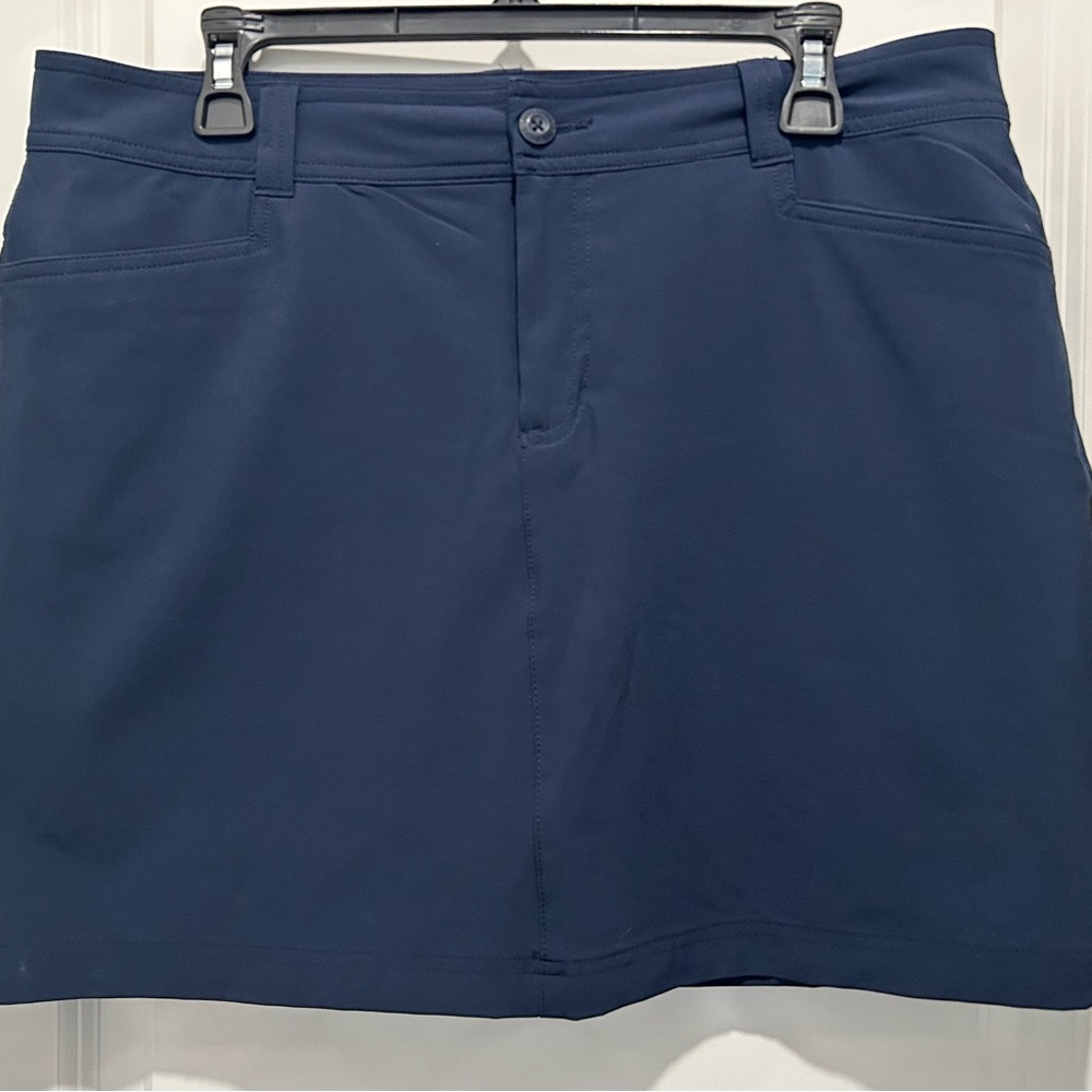 Eddie Bauer Navy Skort